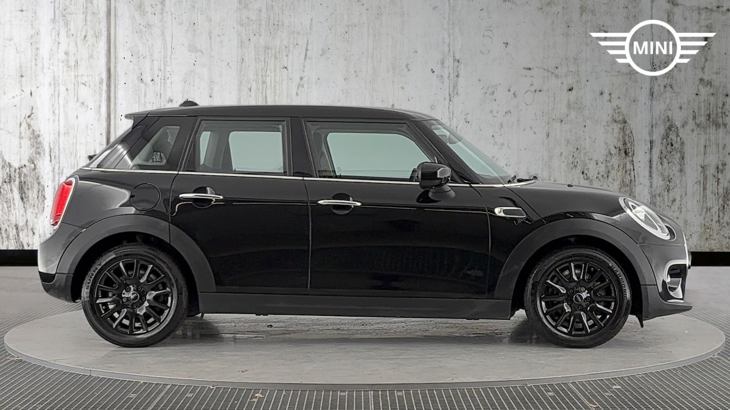 Used MINI Hatch 2019 for sale - 77925172: Photo 3