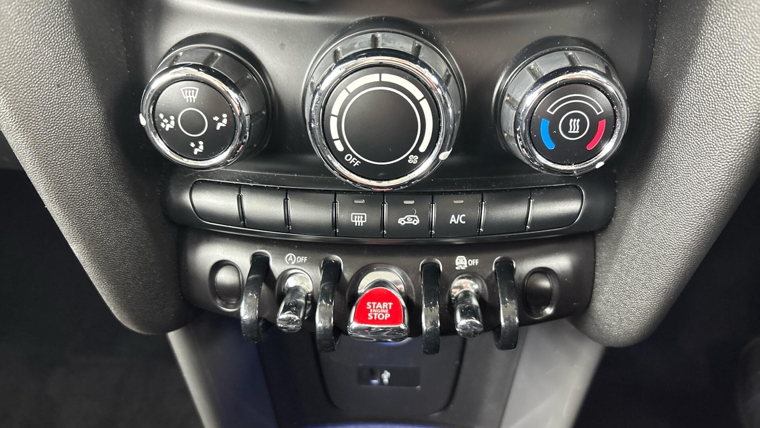 Used MINI Hatch 2019 for sale - 77925172: Photo 35