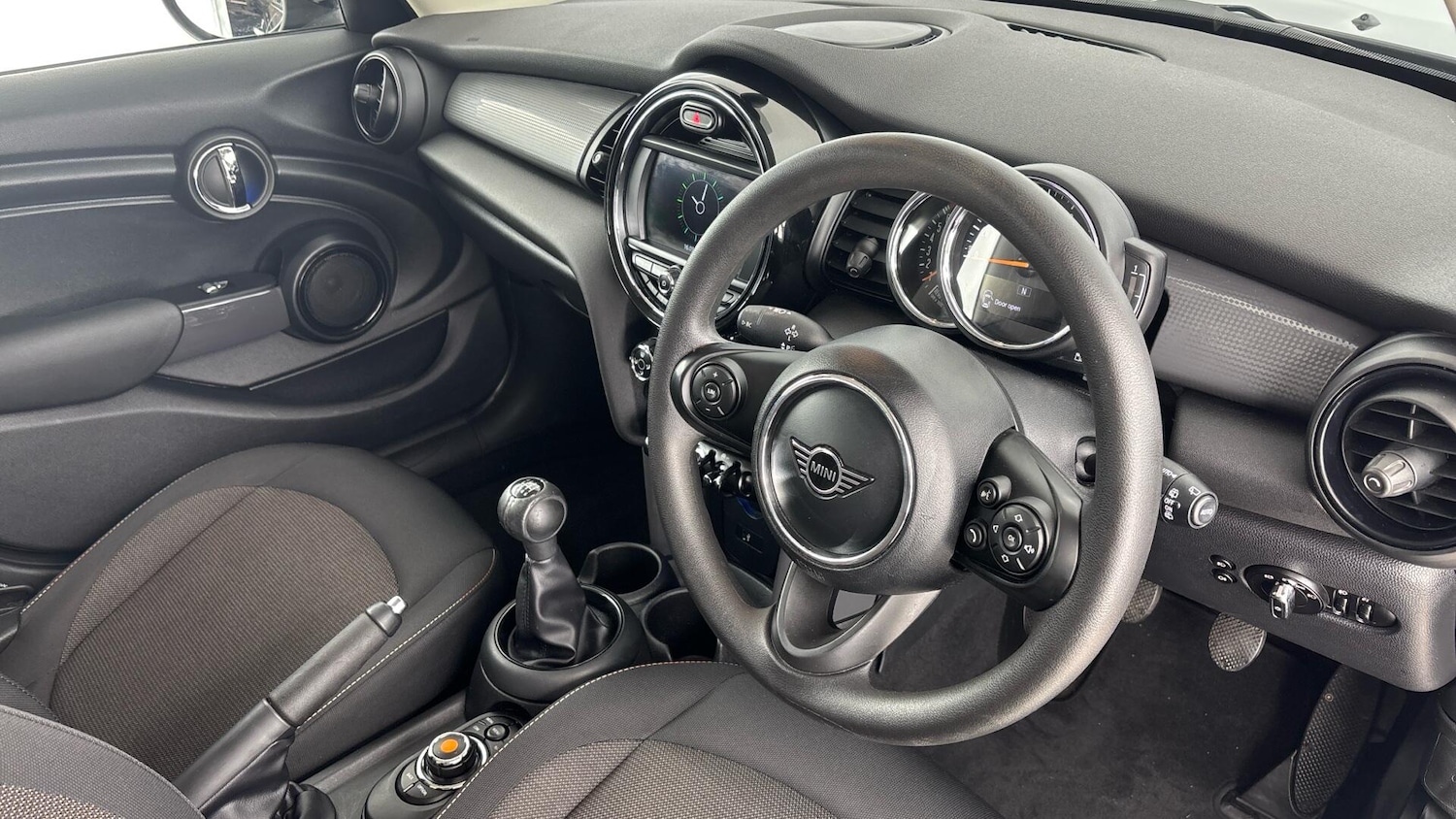 Used MINI Hatch 2019 for sale - 77925172: Photo 6