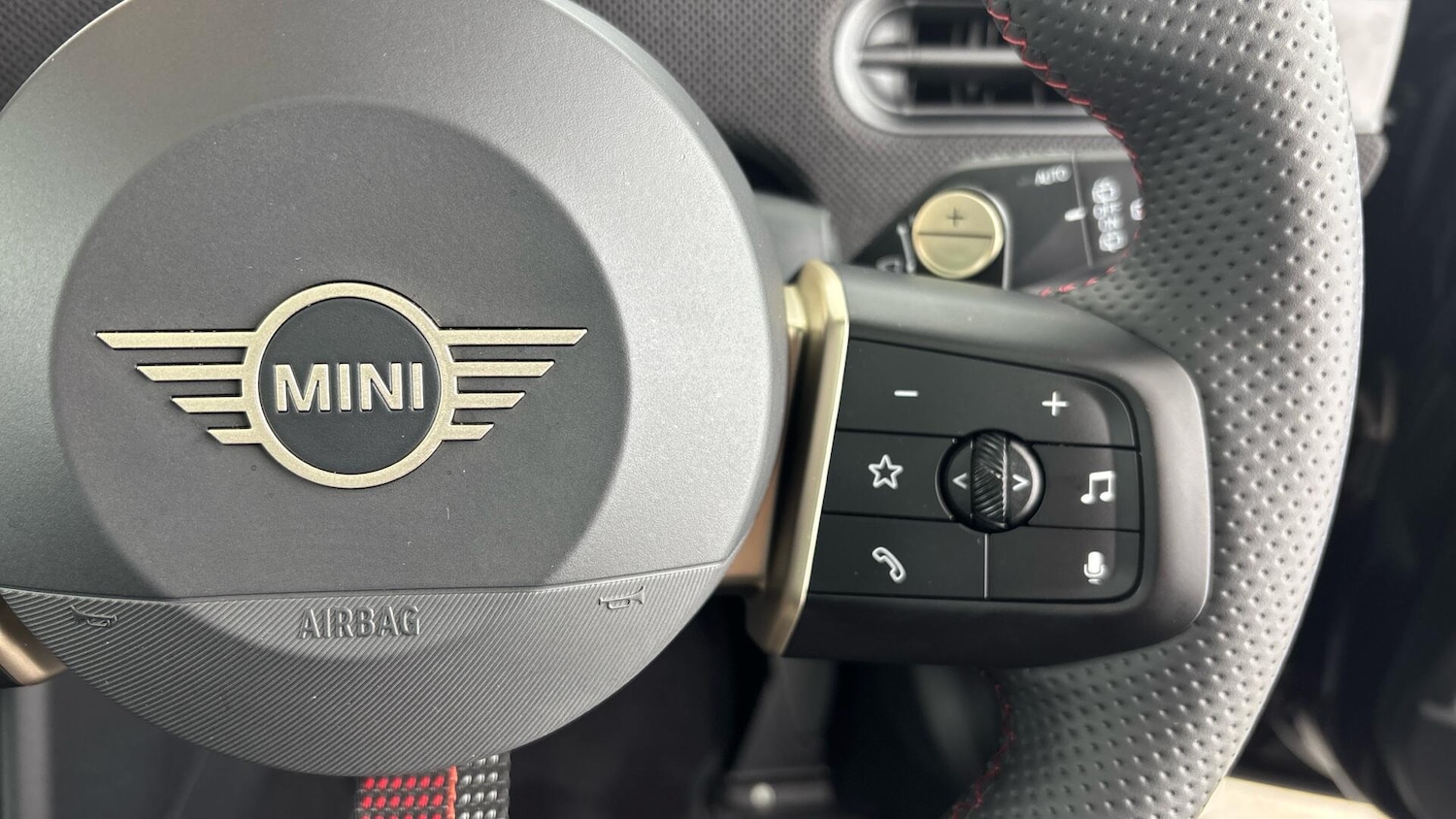 Used MINI Hatch 2025 for sale - 77387159: Photo 18