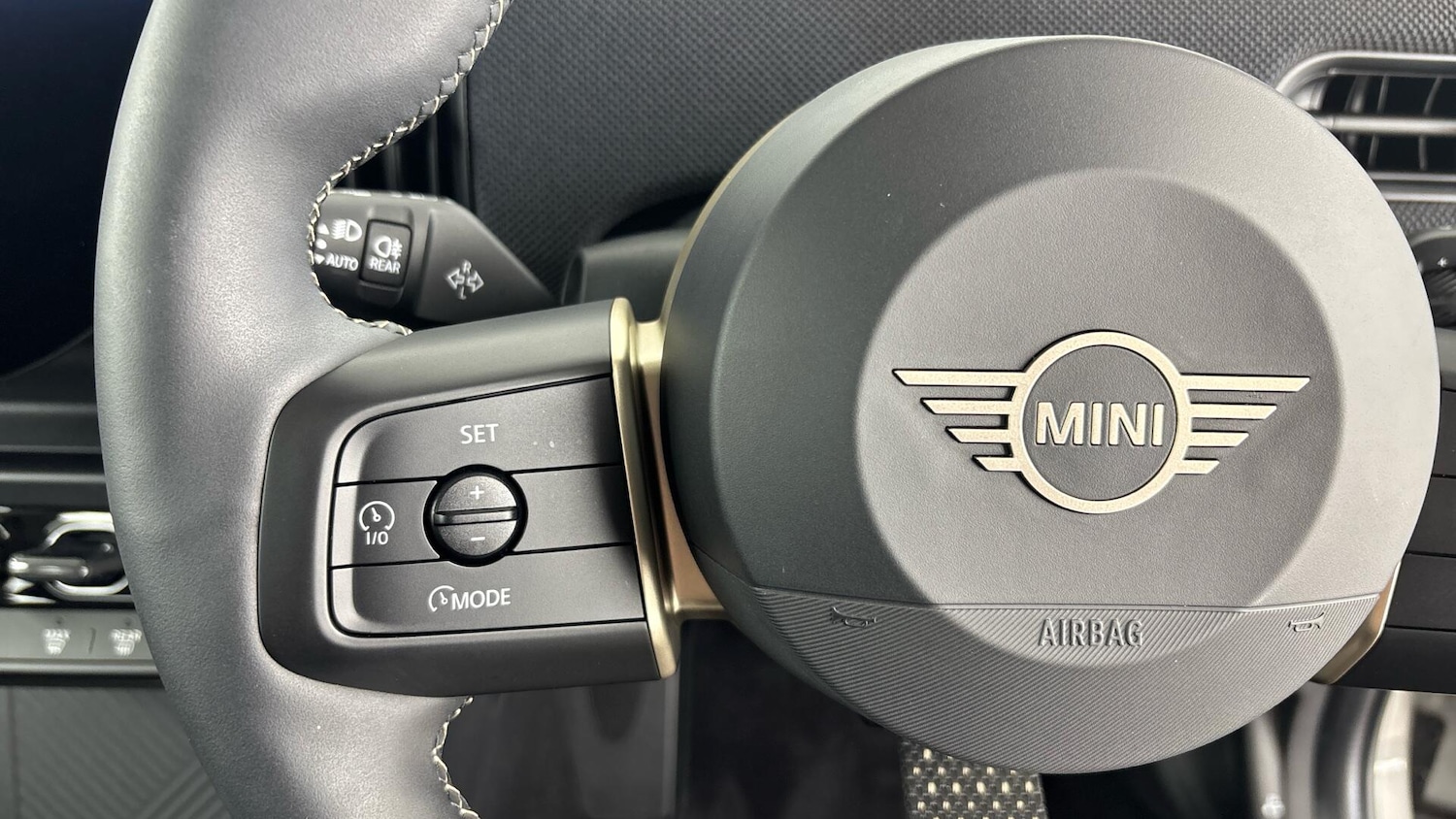 Used MINI Hatch 2025 for sale - 77330400: Photo 17