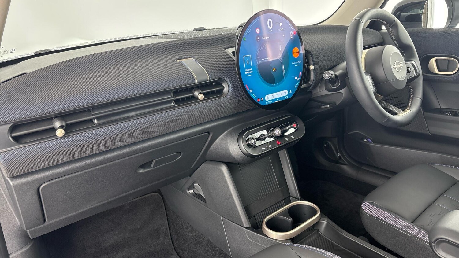 Used MINI Hatch 2025 for sale - 77330400: Photo 7