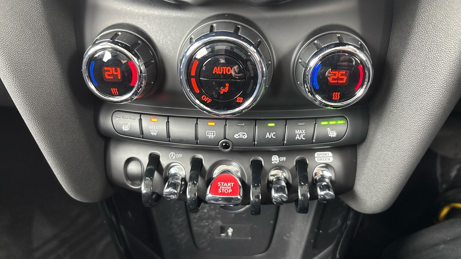 Used MINI Hatch 2023 for sale - 76760069: Photo 31