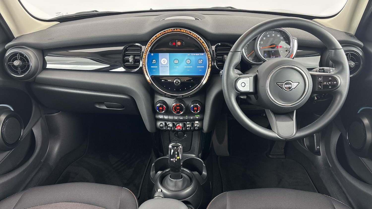 Used MINI Hatch 2023 for sale - 76760069: Photo 4