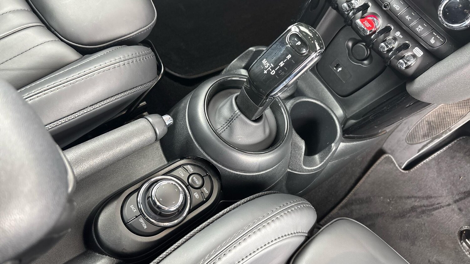 Used MINI Hatch 2023 for sale - 77266861: Photo 10