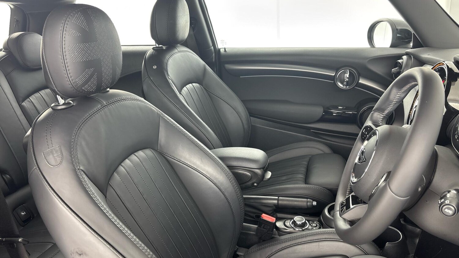 Used MINI Hatch 2023 for sale - 77266861: Photo 11