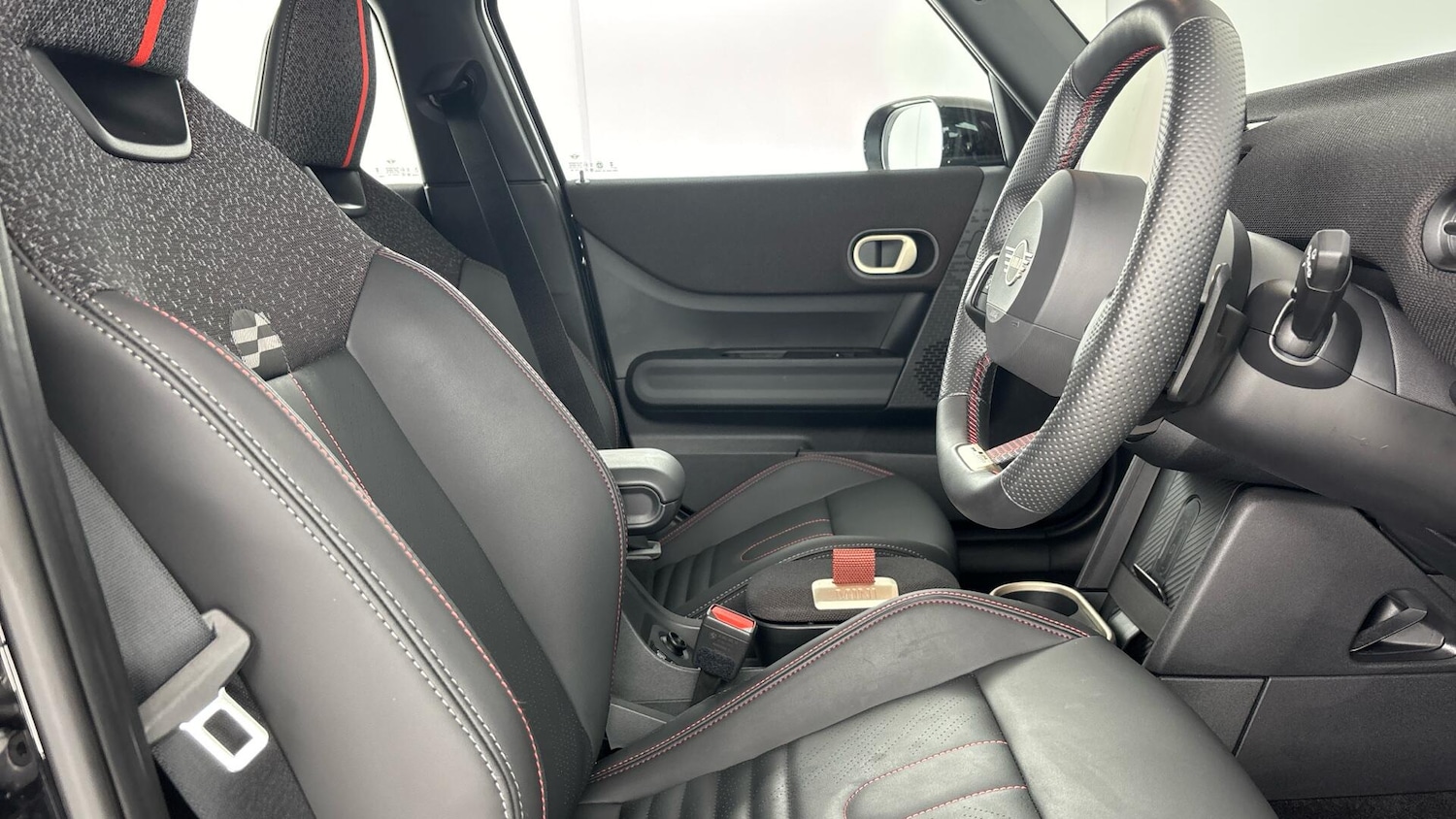 Used MINI Cooper 2025 for sale - 77097974: Photo 11