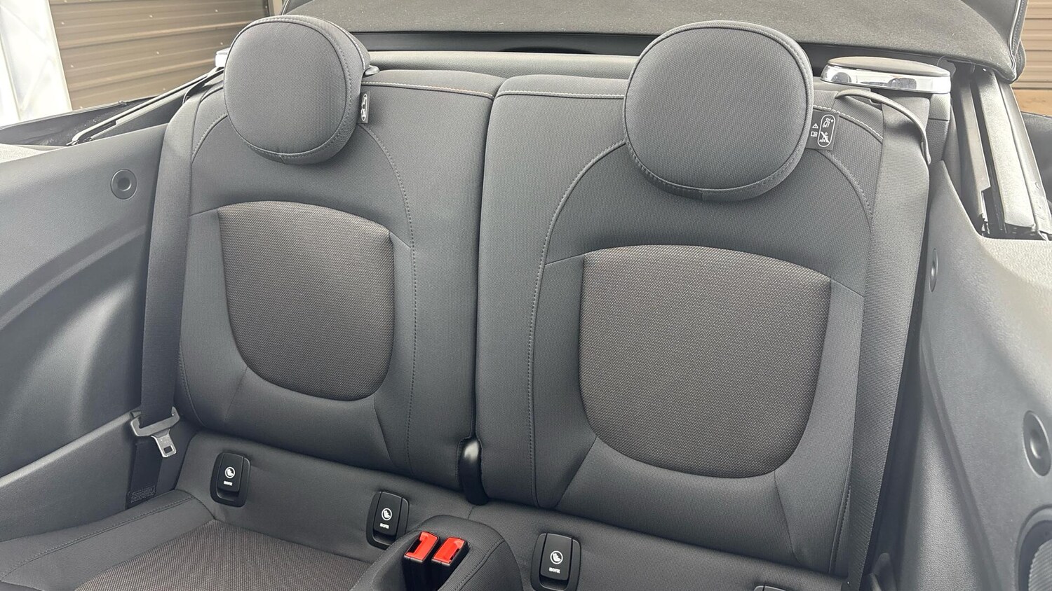 Used MINI Convertible 2022 for sale - 76760059: Photo 12