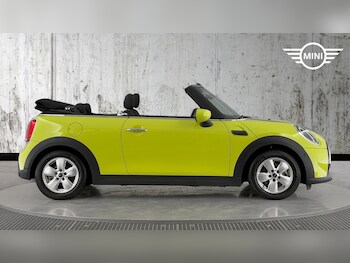 Used MINI Convertible 2022 for sale - 76760059: Photo