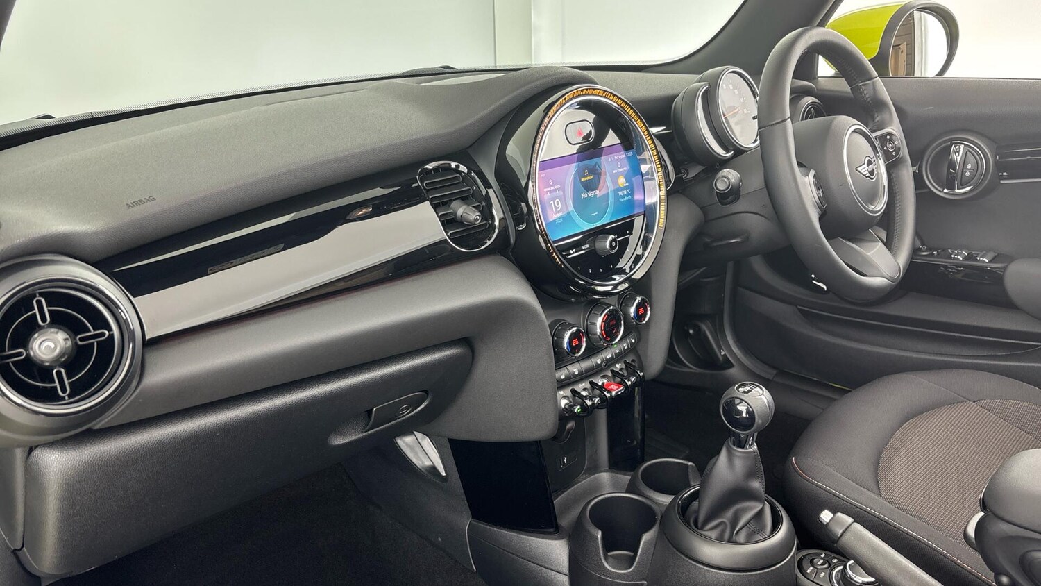 Used MINI Convertible 2022 for sale - 76760059: Photo 7