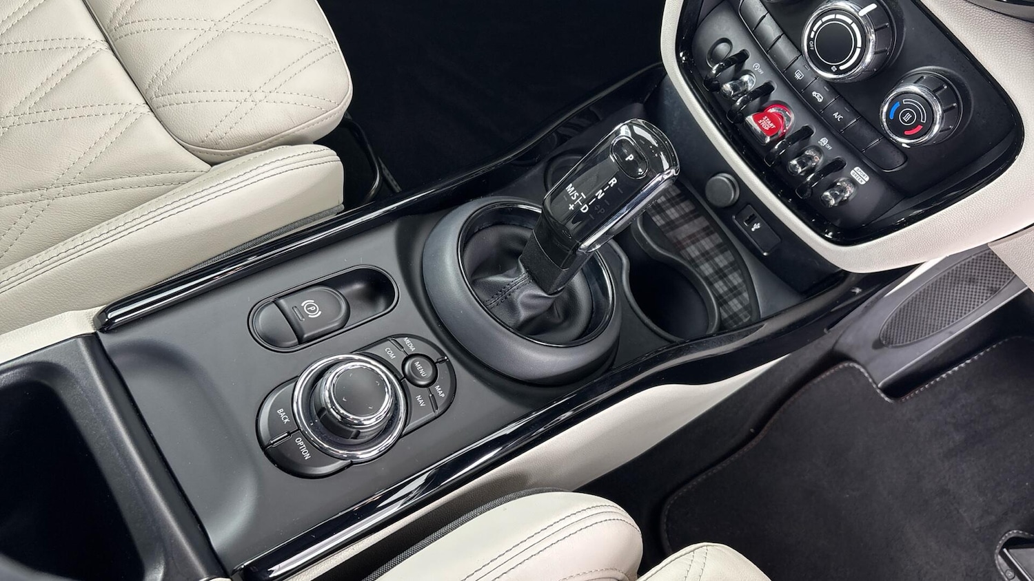 Used MINI Clubman 2021 for sale - 77015918: Photo 10