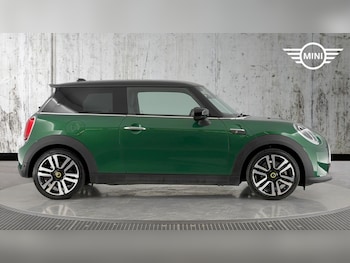 Used MINI Hatch 2022 for sale - 76760072: Photo