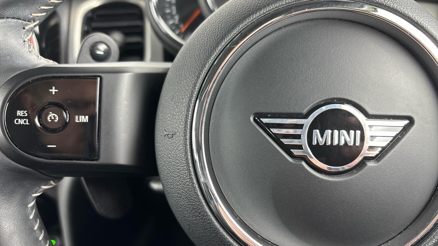 Used MINI Hatch 2022 for sale - 76832427: Photo 17