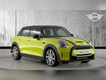 2022 (22) - 2.0 Cooper S Exclusive 5dr Auto