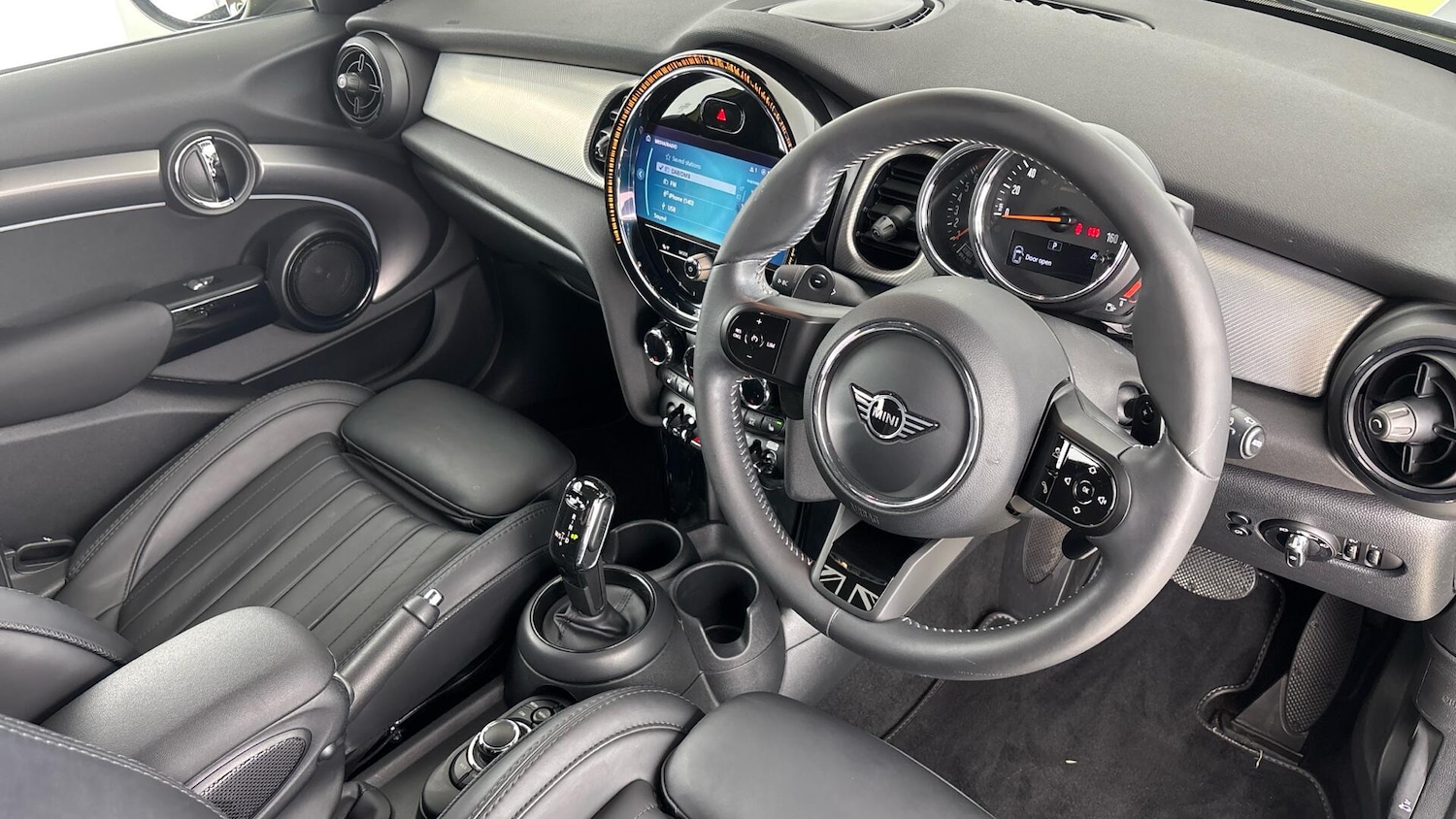 Used MINI Hatch 2022 for sale - 76832427: Photo 6