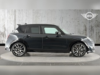 Used MINI Hatch 2025 for sale - 77970316: Photo