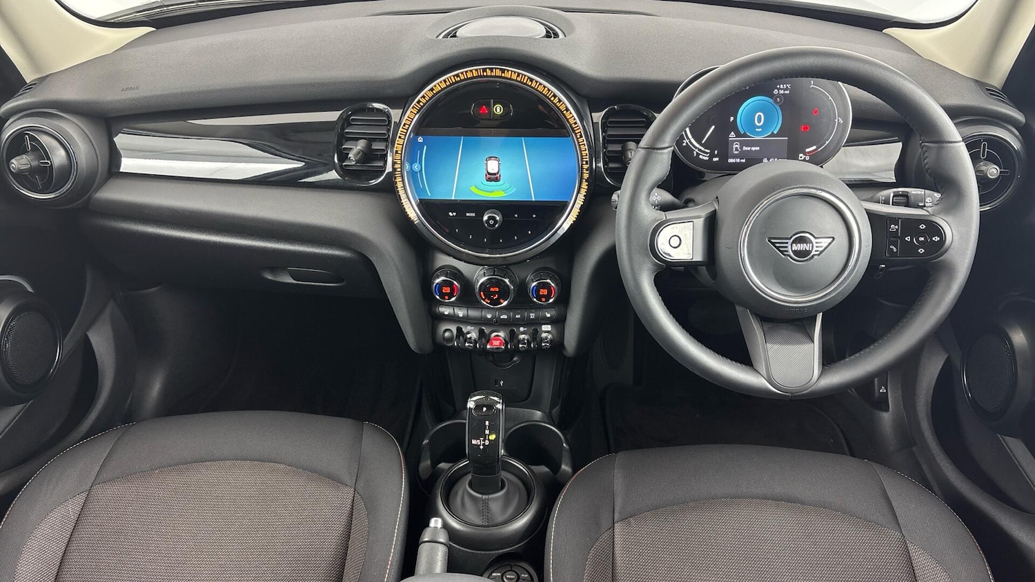 Used MINI Hatch 2023 for sale - 76952986: Photo 4