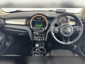 Used MINI Hatch 2018 for sale - 77468496: Photo