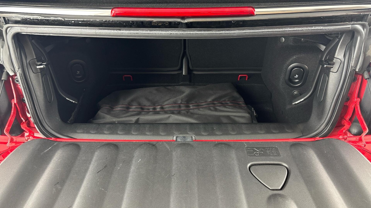 Used MINI Convertible 2018 for sale - 77278656: Photo 13