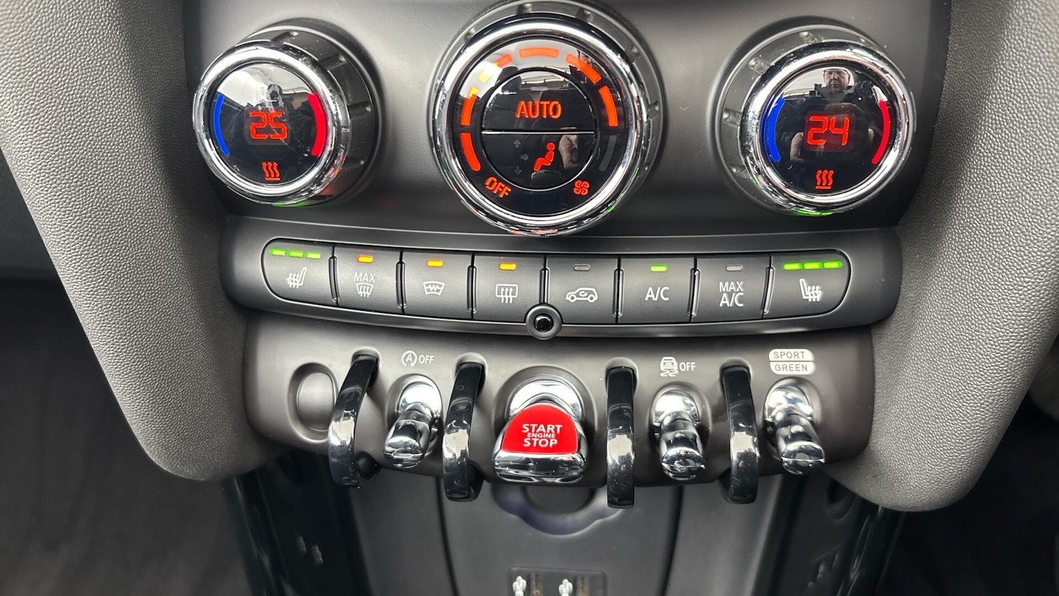 Used MINI Convertible 2018 for sale - 77278656: Photo 33