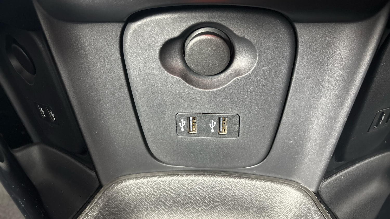 Used MINI Convertible 2018 for sale - 77278656: Photo 34