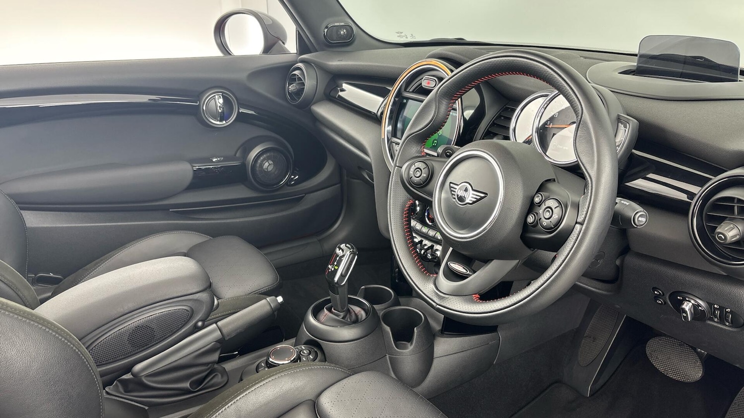 Used MINI Convertible 2018 for sale - 77278656: Photo 6