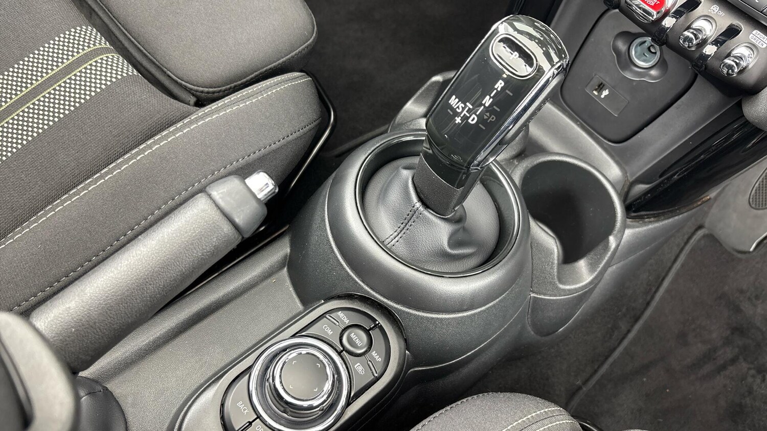 Used MINI Convertible 2022 for sale - 76760038: Photo 10