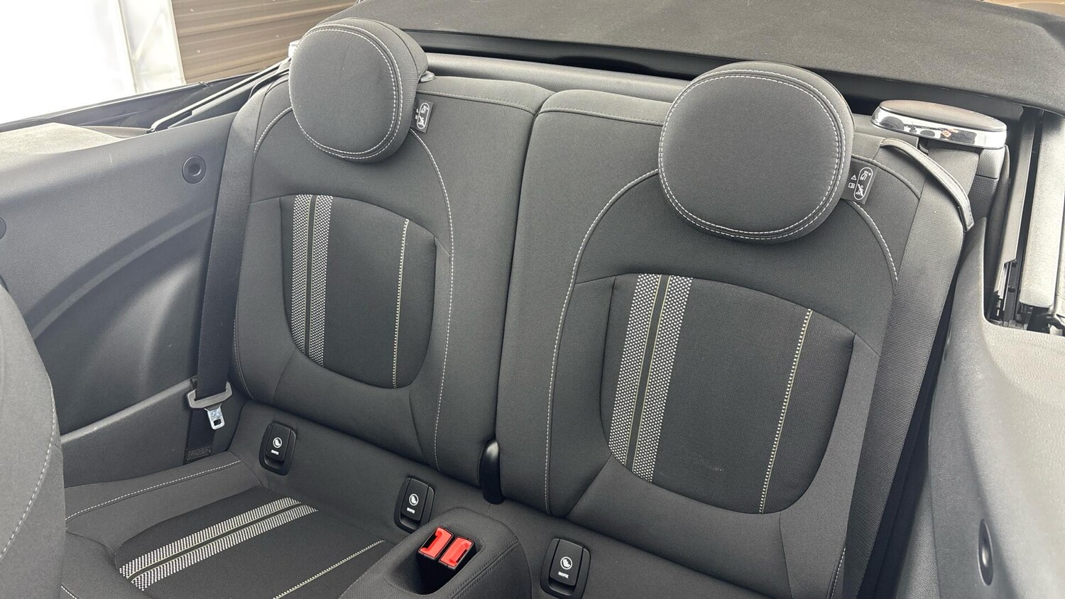 Used MINI Convertible 2022 for sale - 76760038: Photo 12