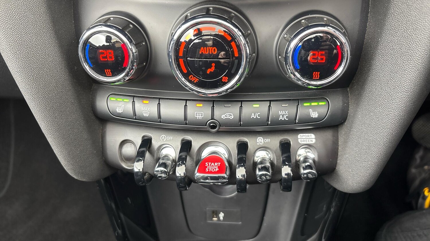 Used MINI Convertible 2022 for sale - 76760038: Photo 31