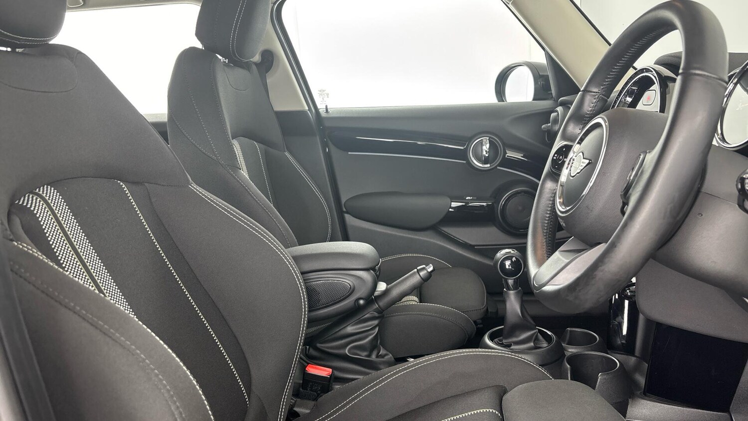 Used MINI Hatch 2022 for sale - 76760100: Photo 11