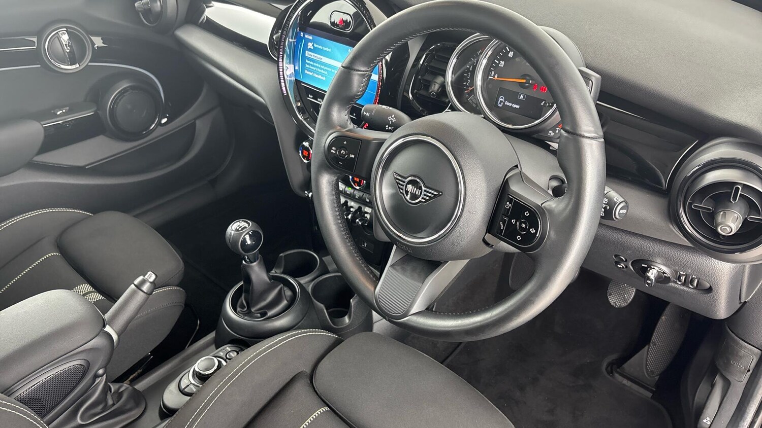 Used MINI Hatch 2022 for sale - 76760100: Photo 6