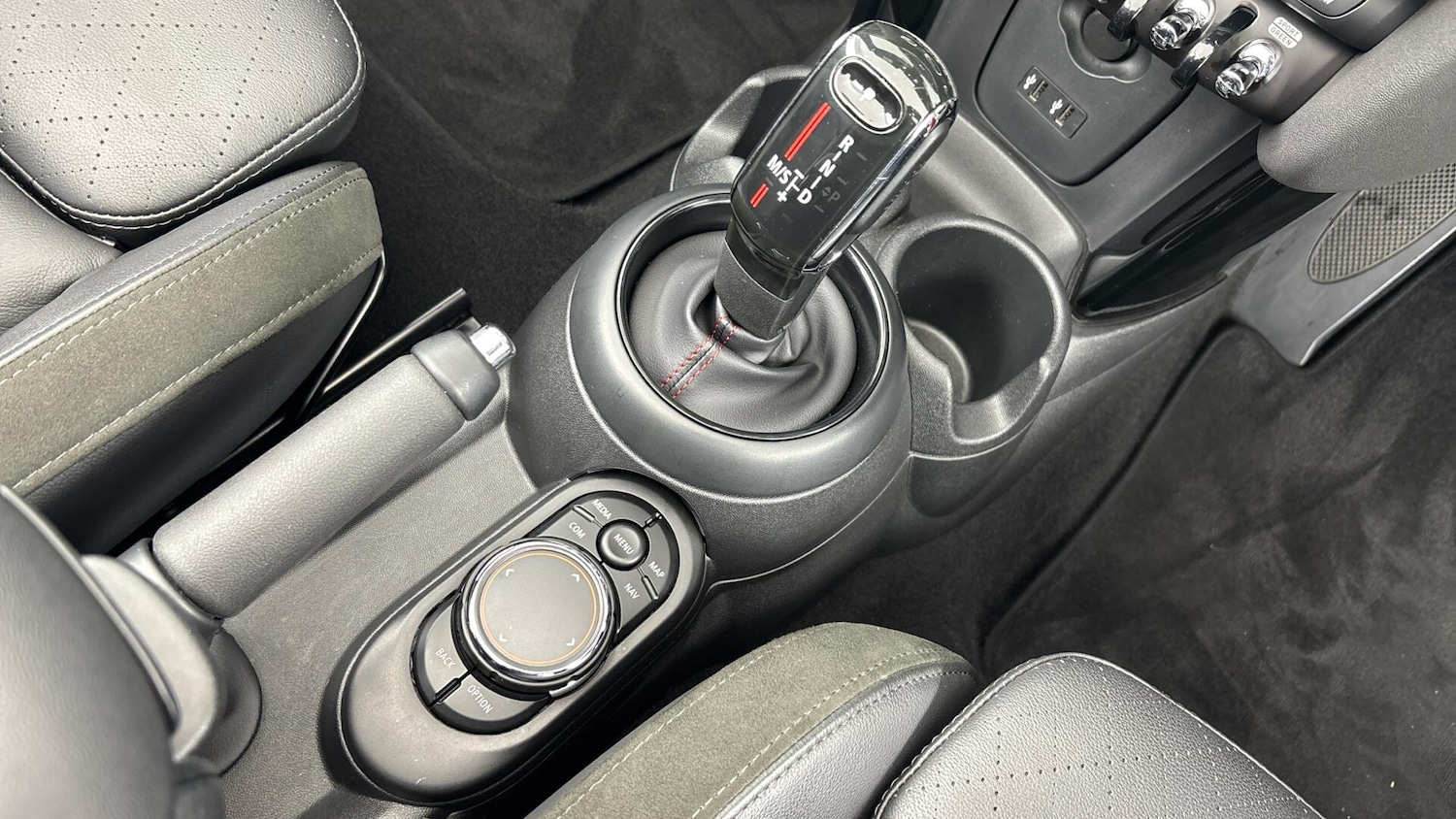 Used MINI Convertible 2018 for sale - 78034124: Photo 10