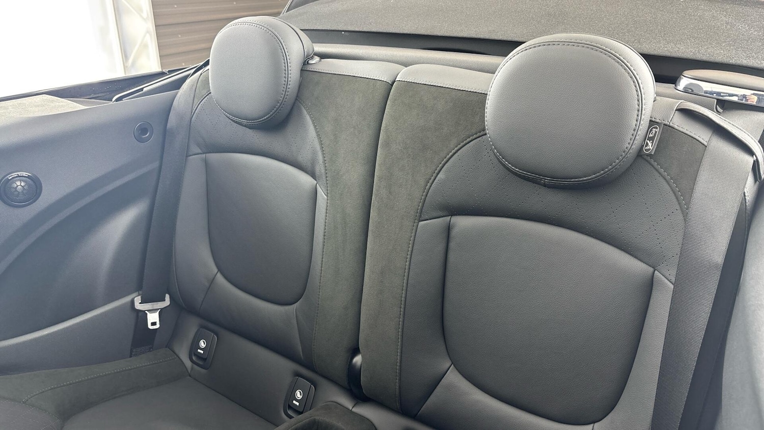 Used MINI Convertible 2018 for sale - 78034124: Photo 12