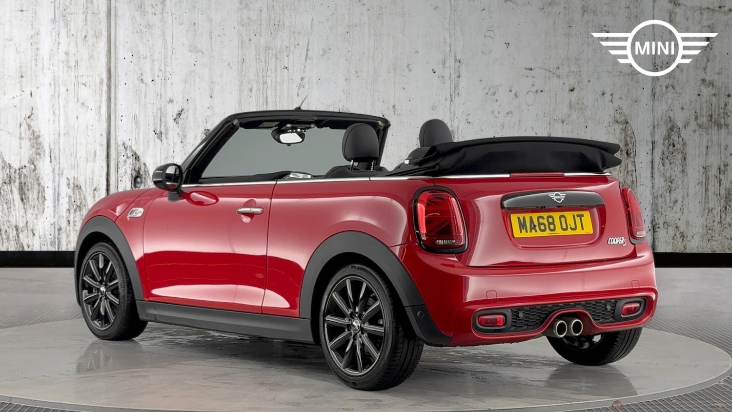 Used MINI Convertible 2018 for sale - 78034124: Photo 2
