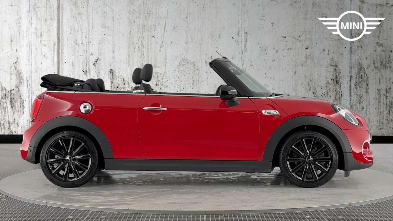 Used MINI Convertible 2018 for sale - 78034124: Photo 3