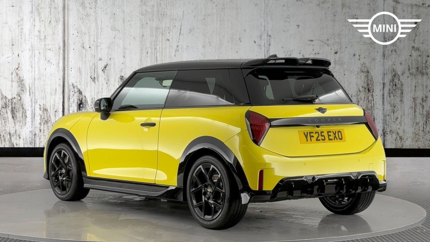 Used MINI Cooper 2025 for sale - 76760037: Photo 2