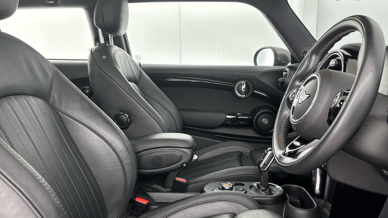 Used MINI Hatch 2020 for sale - 76832367: Photo 11