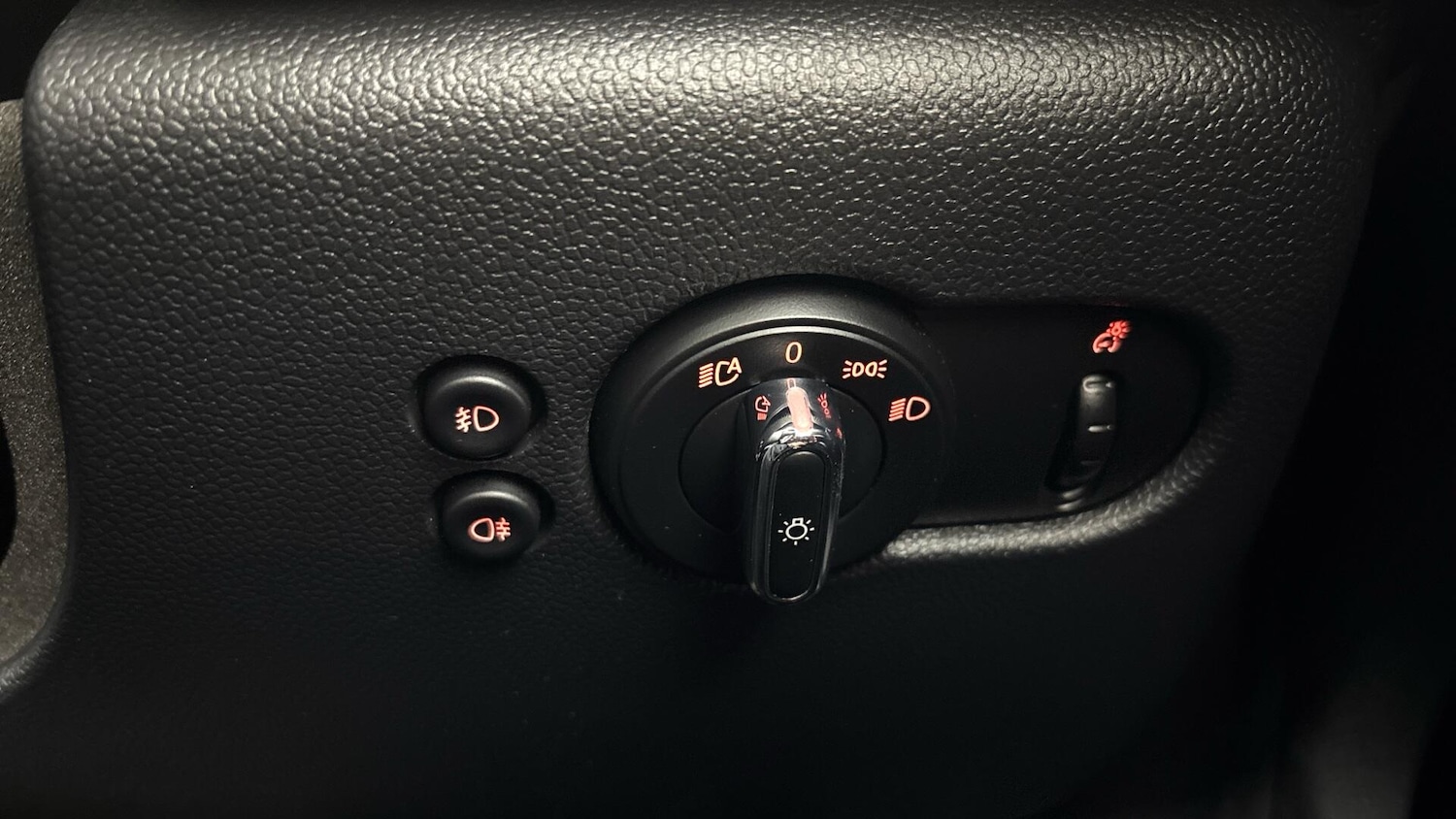 Used MINI Hatch 2020 for sale - 76832367: Photo 36