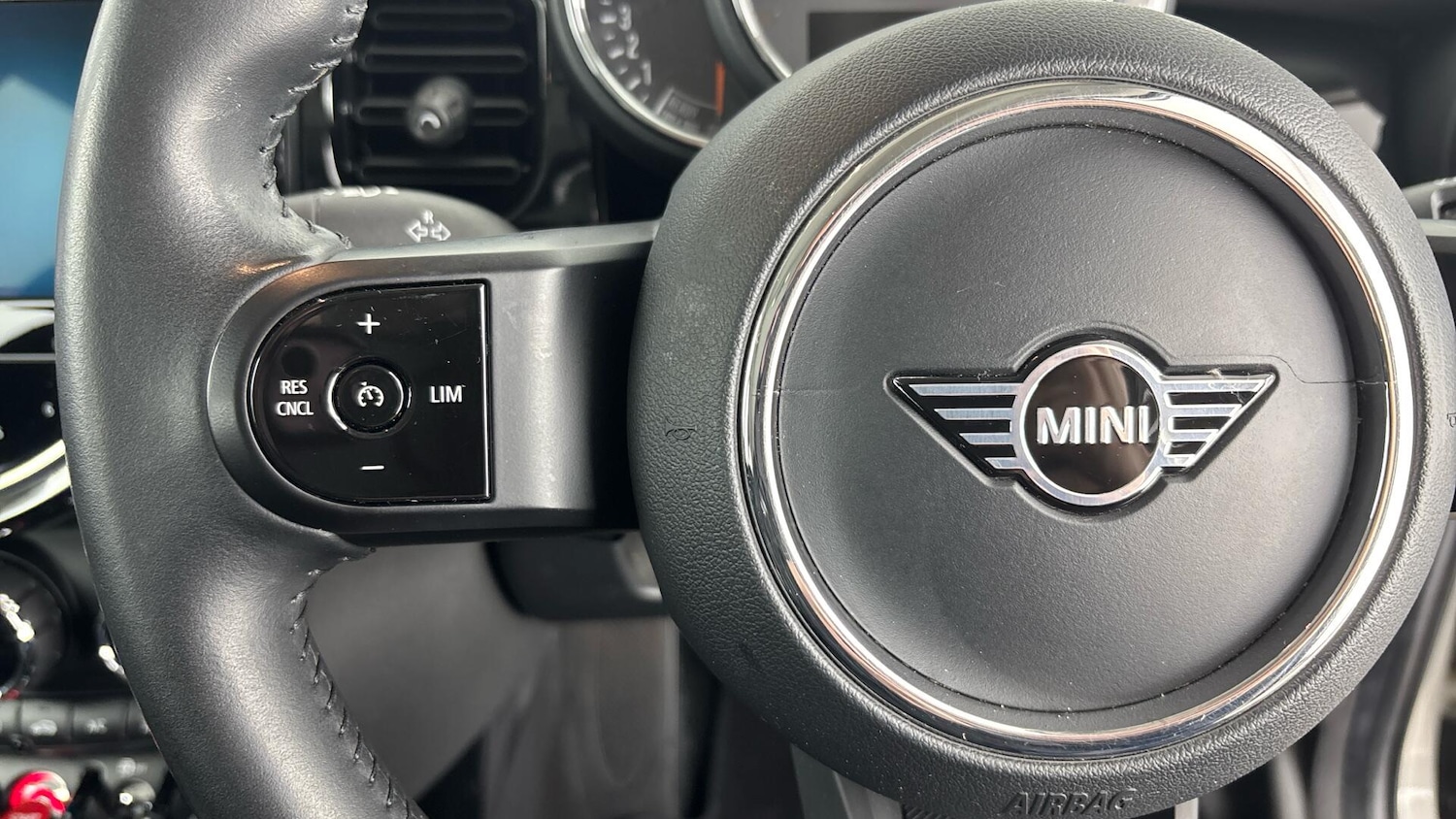 Used MINI Hatch 2021 for sale - 77097875: Photo 17