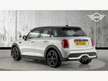 Used MINI Hatch 2021 for sale - 77097875: Photo