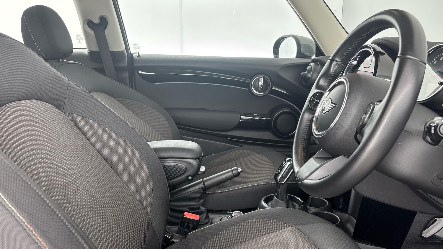 Used MINI Hatch 2022 for sale - 77144132: Photo 11