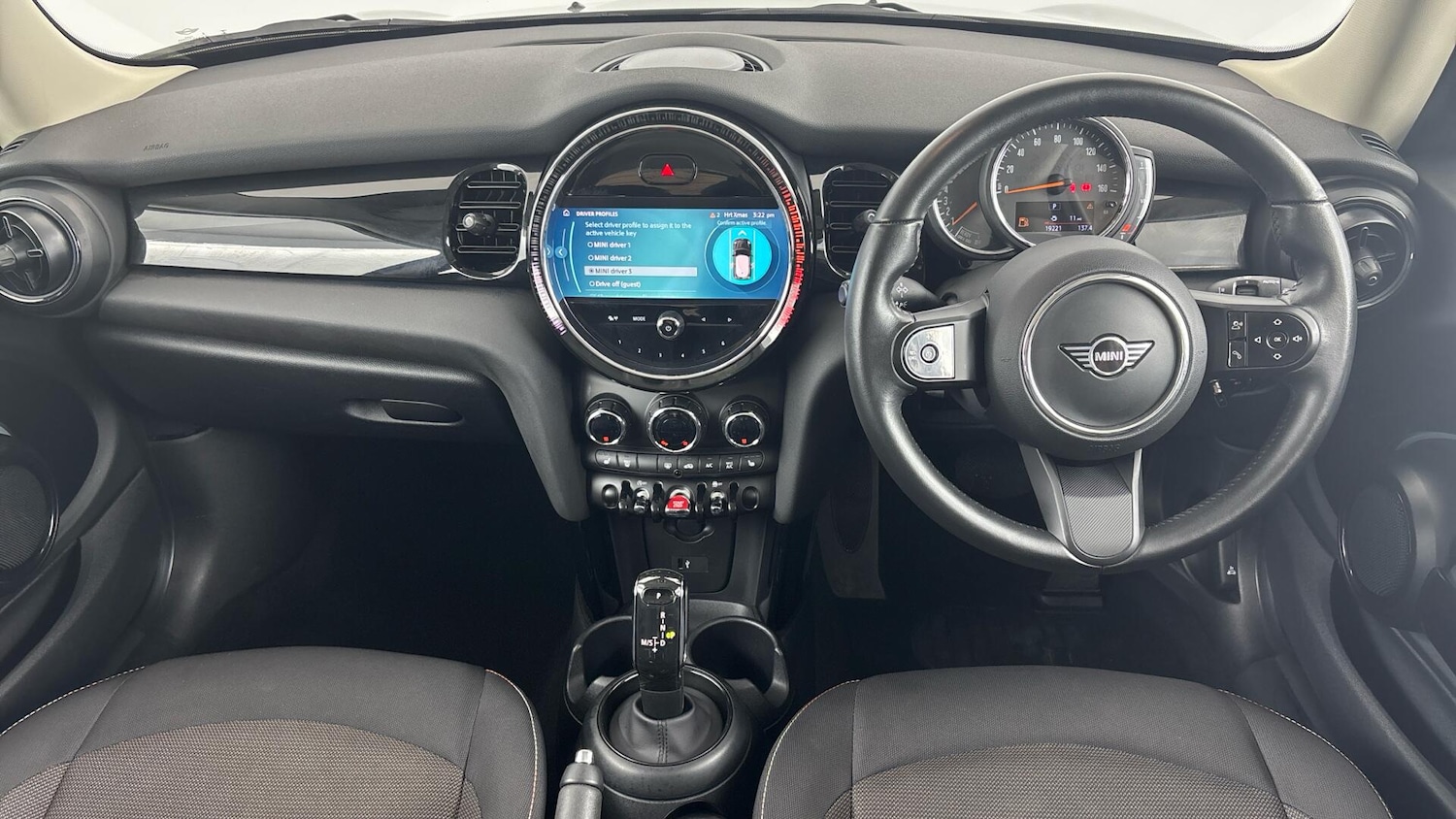 Used MINI Hatch 2022 for sale - 77144132: Photo 4