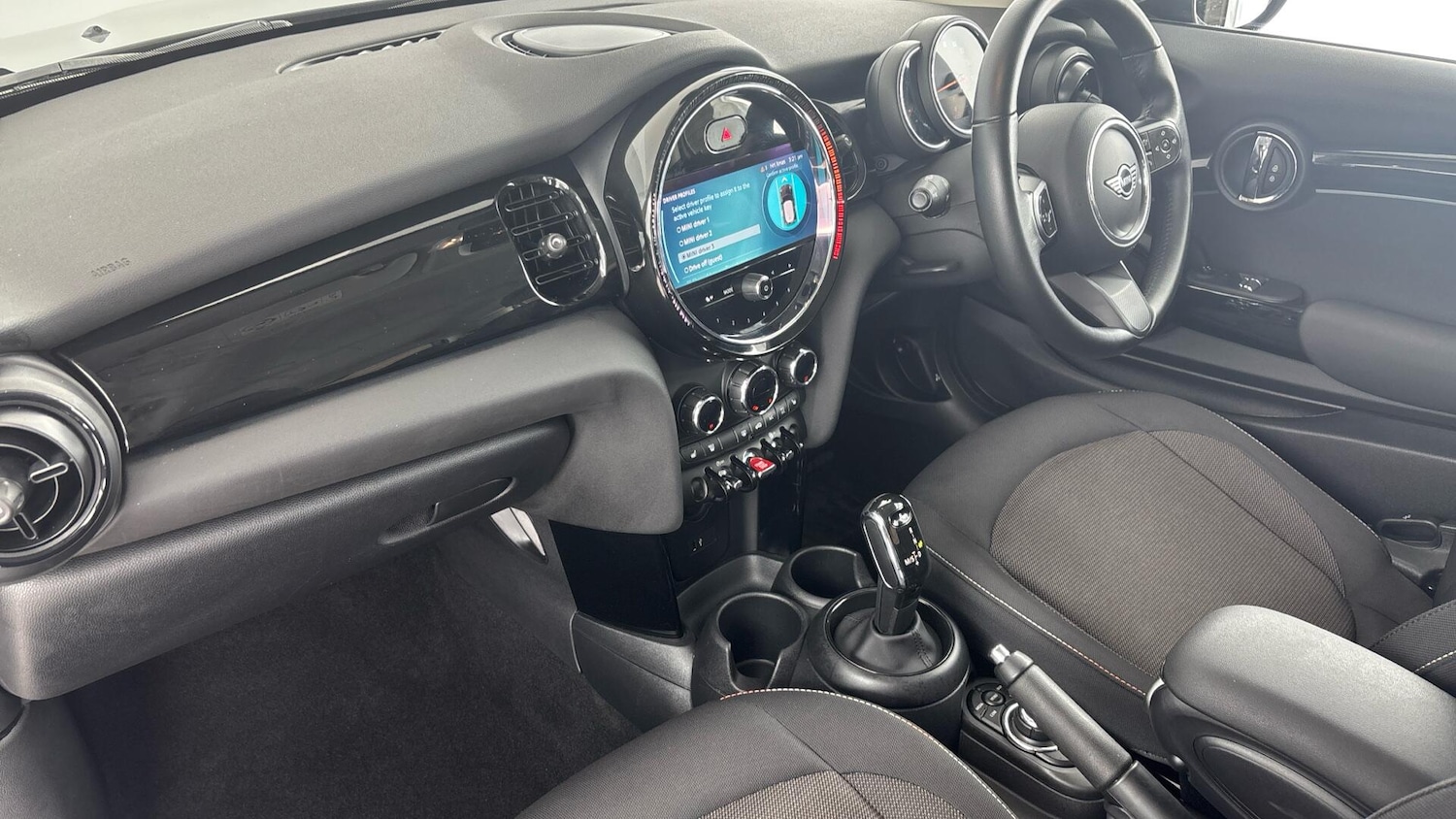 Used MINI Hatch 2022 for sale - 77144132: Photo 7