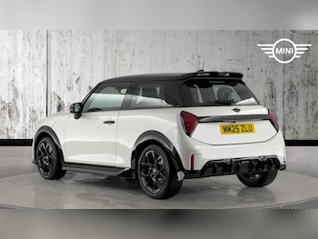 Used MINI Hatch 2025 for sale - 76899113: Photo
