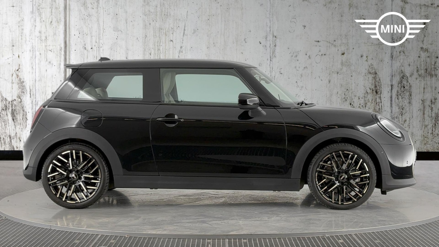 Used MINI Cooper 2024 for sale - 76760098: Photo 3