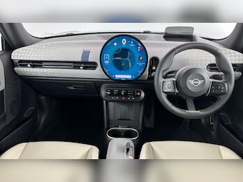 Used MINI Cooper 2024 for sale - 76760098: Photo