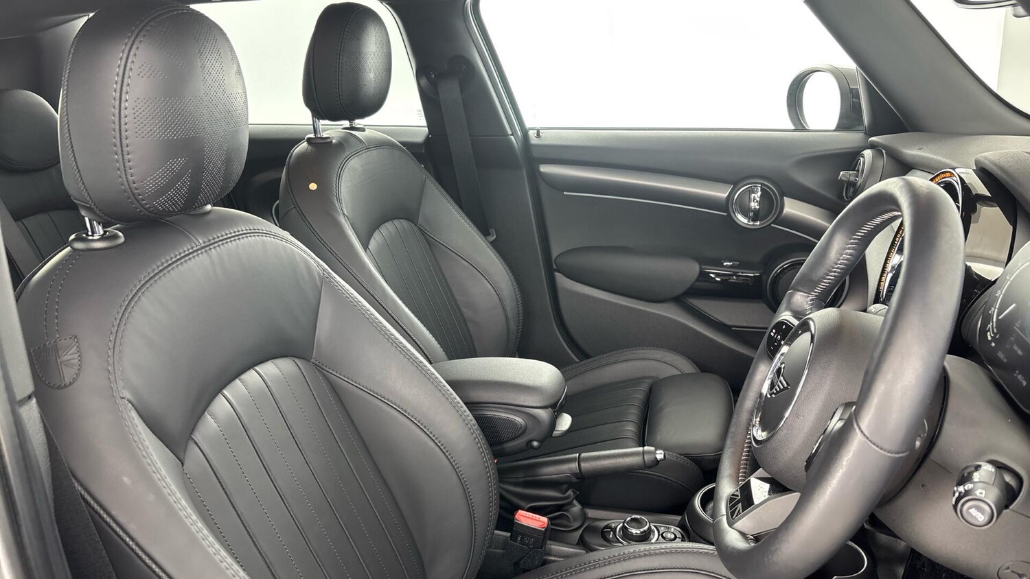 Used MINI Hatch 2021 for sale - 76760131: Photo 11