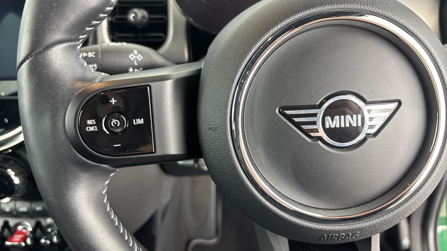 Used MINI Hatch 2021 for sale - 76760131: Photo 17