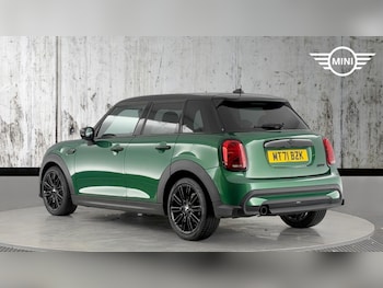 Used MINI Hatch 2021 for sale - 76760131: Photo