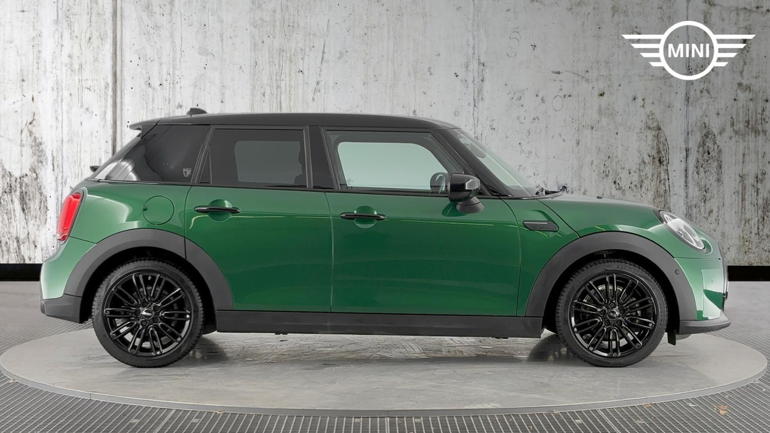 Used MINI Hatch 2021 for sale - 76760131: Photo 3